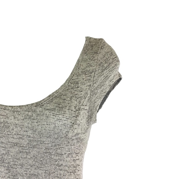 Acemi Dress Gray Short Sleeve Scoop Neck Cutout Back Size Small - Picture 4 of 10